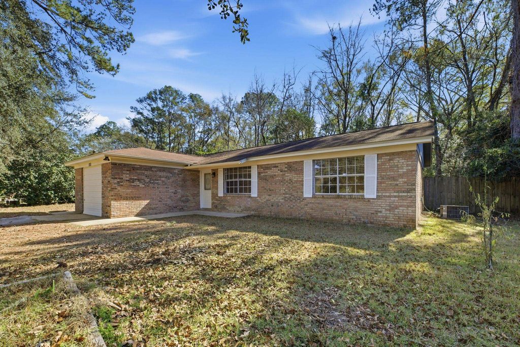 Photo of 3529 Wood Hill Drive, Tallahassee, FL 32303 (MLS # 395881)