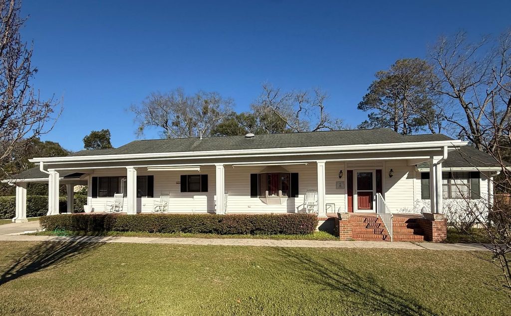 Photo of 31 N. Cone Streets, Quincy, FL 32351 (MLS # 396540)