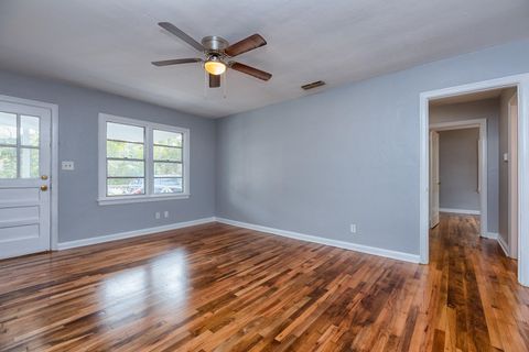 Tiny photo for 2058 Thomasville Road, Tallahassee, FL 32308 (MLS # 391603)