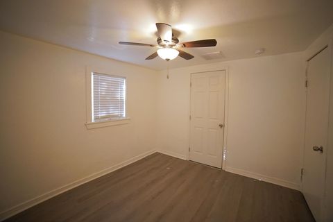 Tiny photo for 1228 Alabama Street, Tallahassee, FL 32304 (MLS # 392893)