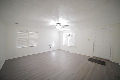 Tiny photo for 1228 Alabama Street, Tallahassee, FL 32304 (MLS # 392893)