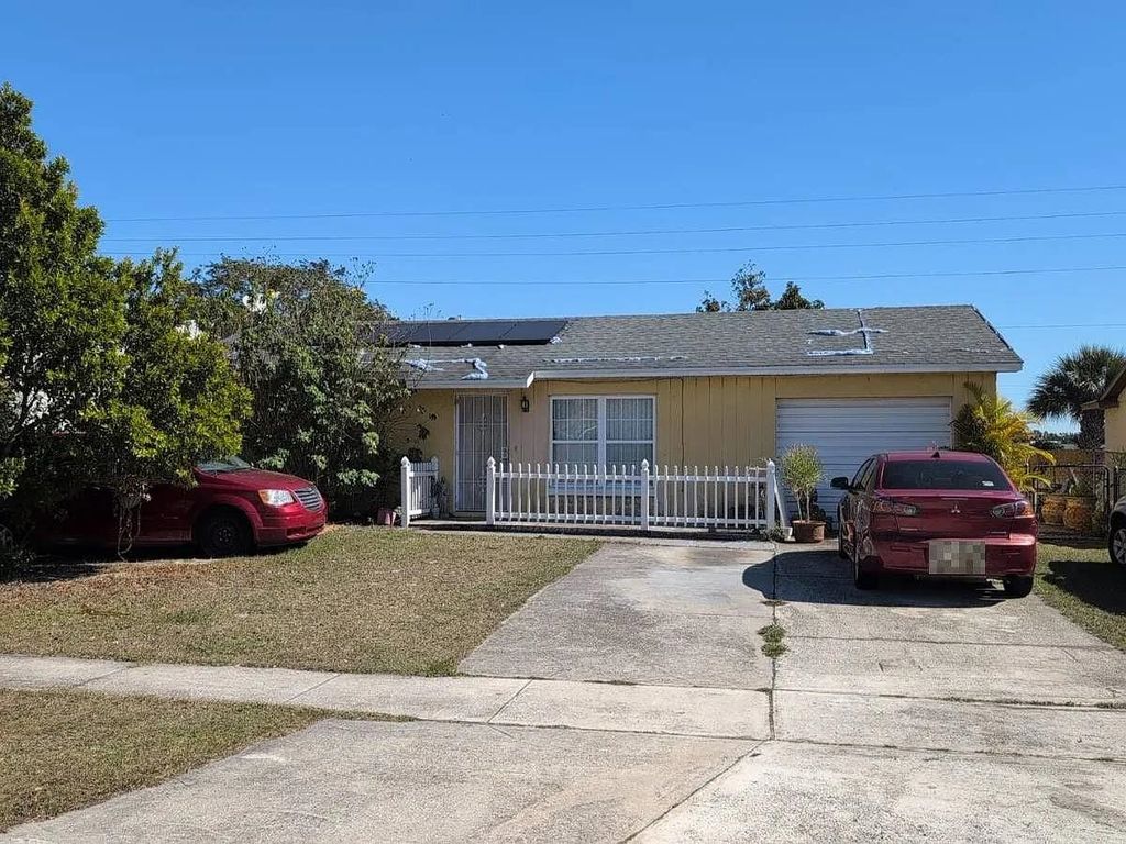 Photo of 5325 Moxie Boulevard, Other Florida, FL 32839 (MLS # 396236)