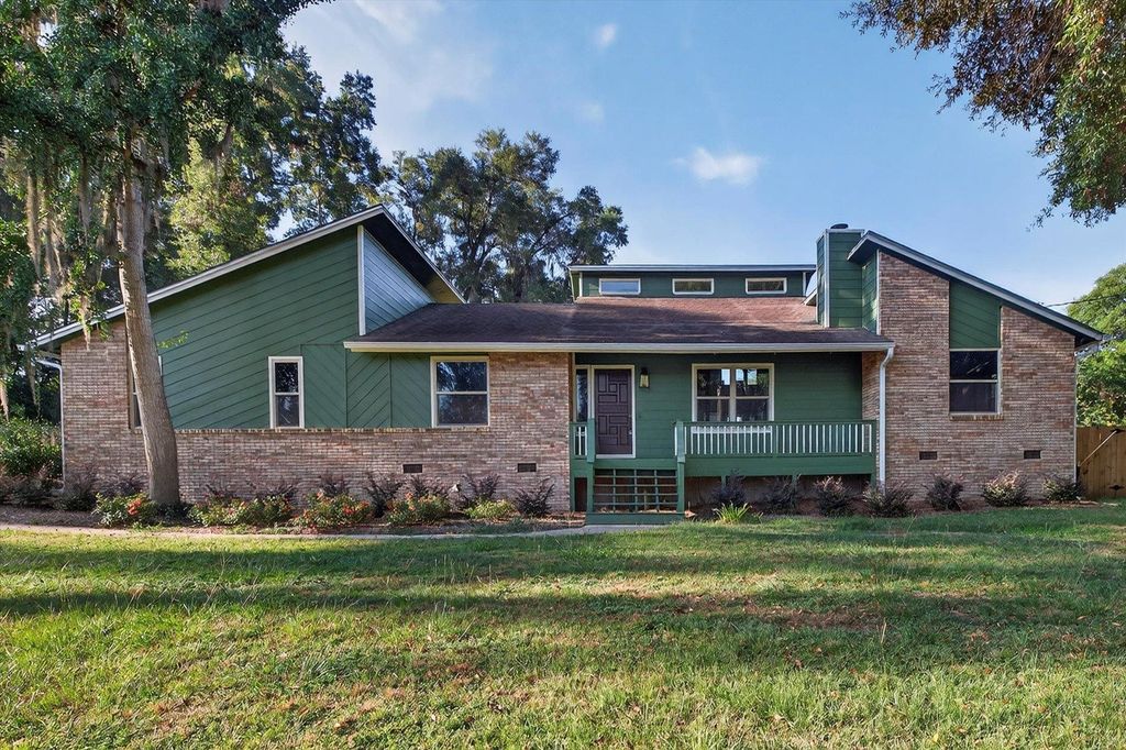Photo of 3423 Rustlewood Lane, Tallahassee, FL 32312 (MLS # 391268)