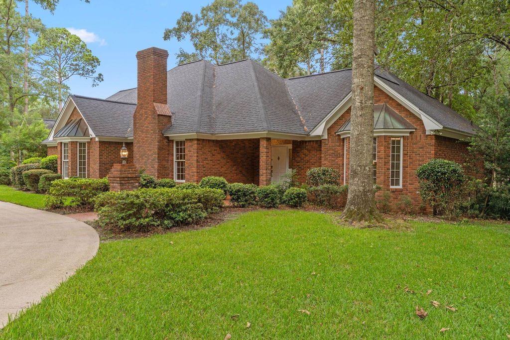 Photo of 9039 Winged Foot Drive, Tallahassee, FL 32312 (MLS # 391600)