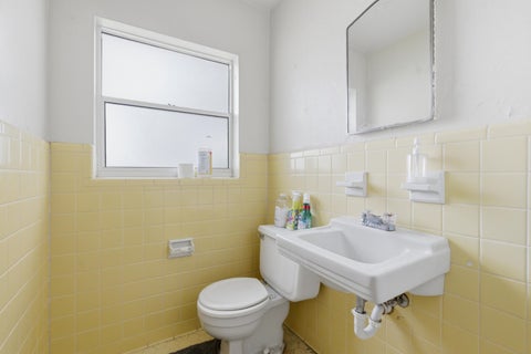 Tiny photo for 1734 W THARPE Street, Tallahassee, FL 32303 (MLS # 400363)