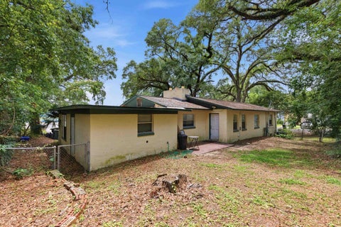 Tiny photo for 1734 W THARPE Street, Tallahassee, FL 32303 (MLS # 400363)