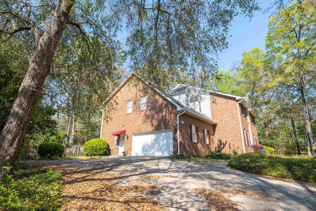 Photo of 491 Frank Shaw Road, Tallahassee, FL 32312 (MLS # 398439)