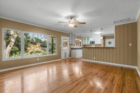 Tiny photo for 1310 Dillard Street, Tallahassee, FL 32308 (MLS # 393501)