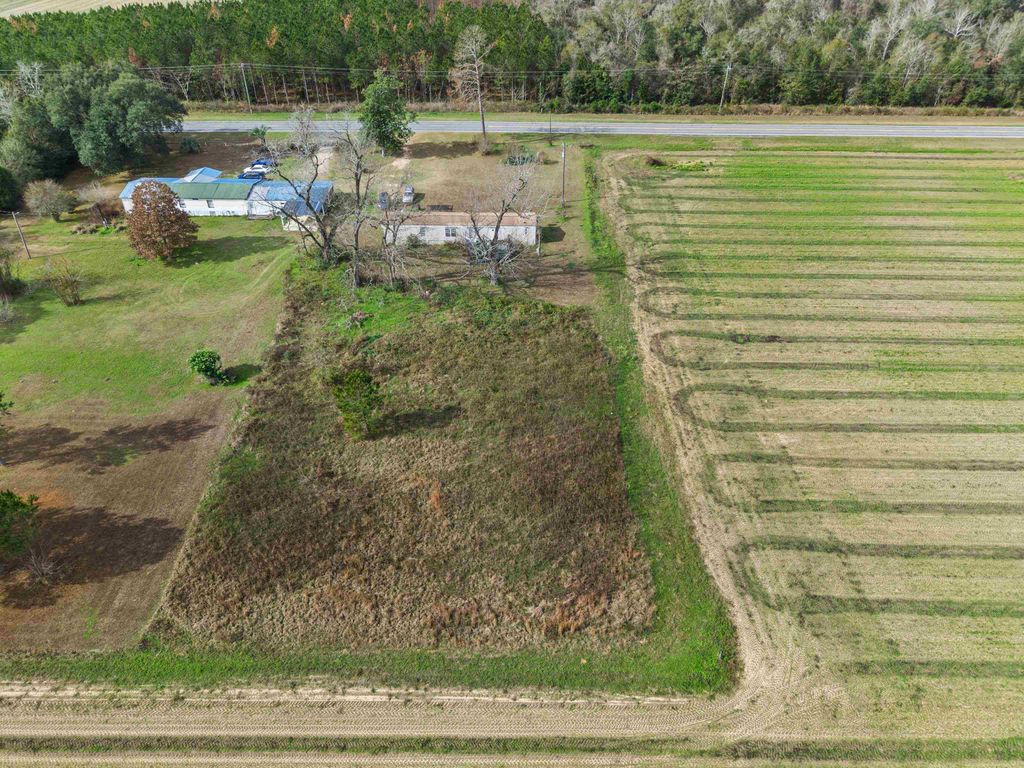 Photo of 5350 Basswood Road, Other Florida, FL 32423 (MLS # 395072)