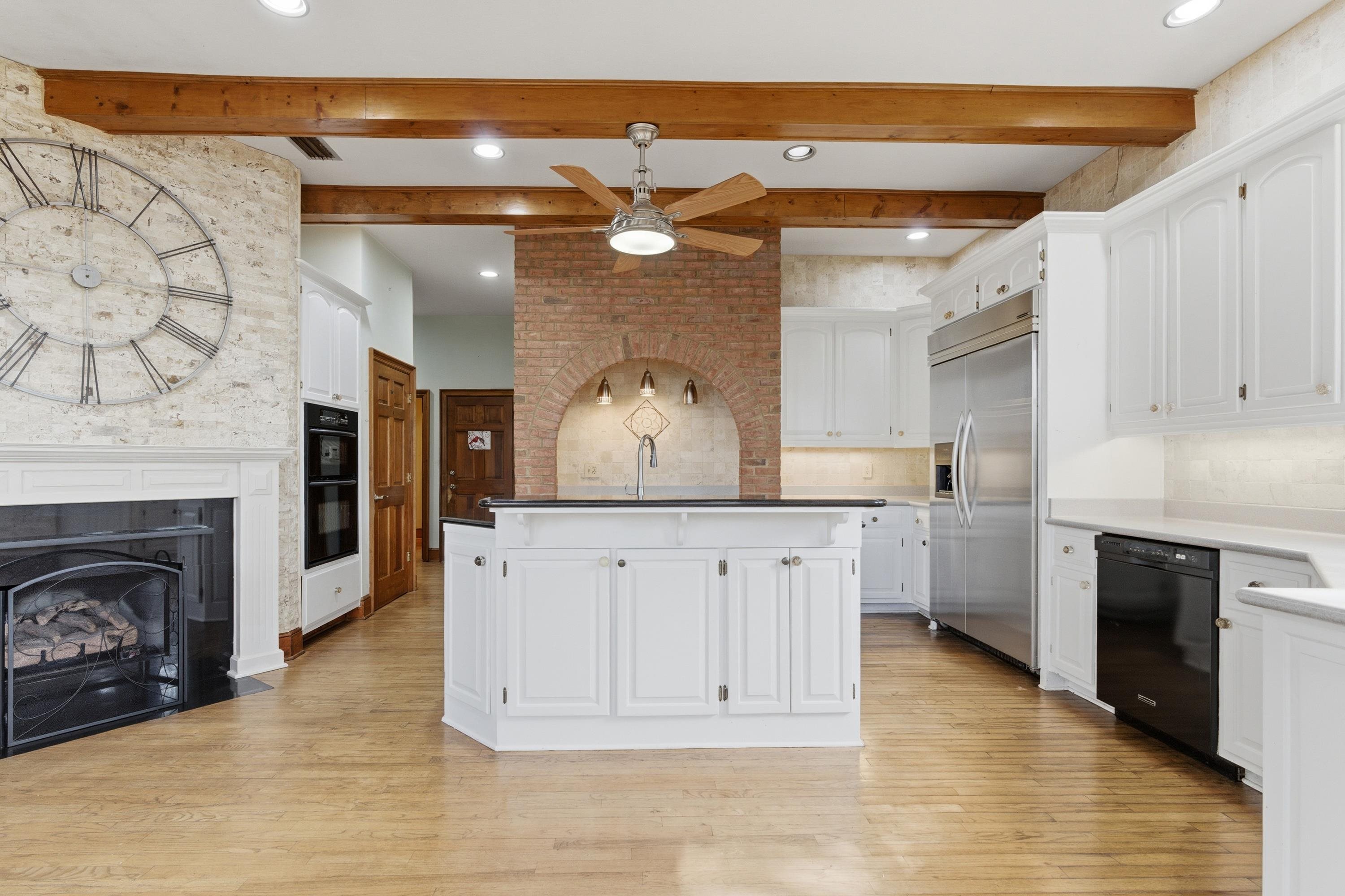 8991 Winged Foot Drive