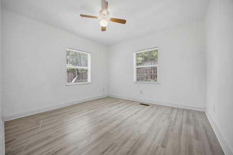 Tiny photo for 734 Putnam Drive, Tallahassee, FL 32301 (MLS # 402878)