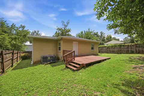 Tiny photo for 734 Putnam Drive, Tallahassee, FL 32301 (MLS # 402878)