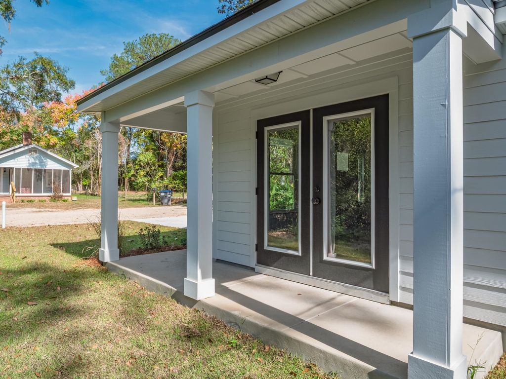 Photo of 1125 E Dogwood Street, Monticello, FL 32344 (MLS # 394328)