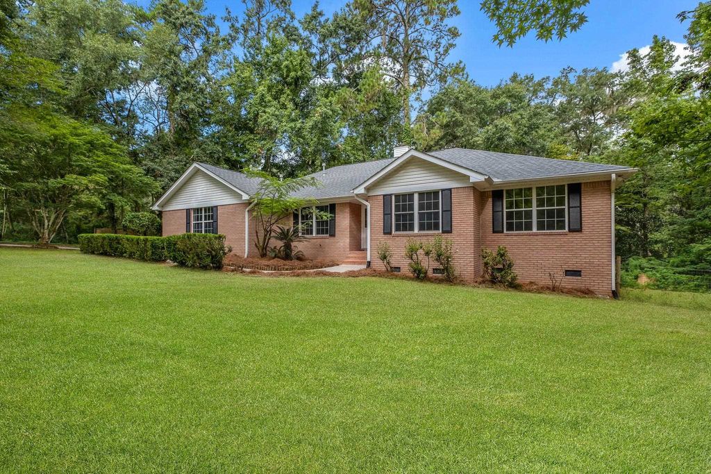 Photo of 2002 Cynthia Drive, Tallahassee, FL 32303 (MLS # 390479)