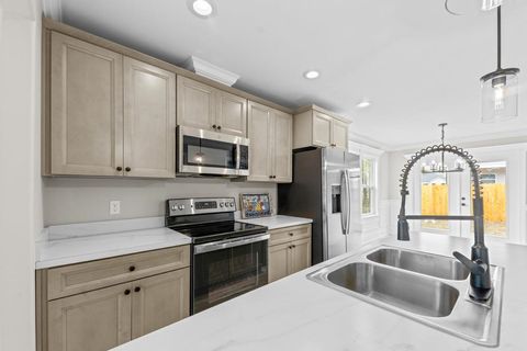 Tiny photo for 74 Shawnee Trail, Crawfordville, FL 32327 (MLS # 396994)