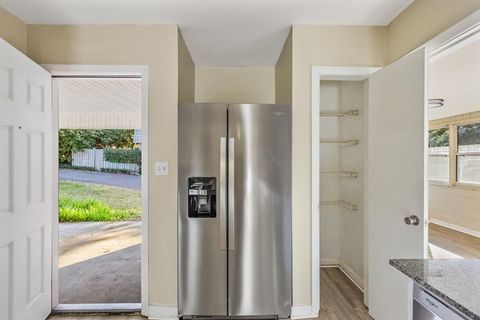 Tiny photo for 210 SATSUMA St, Tallahassee, FL 32301 (MLS # 399556)