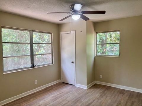 Tiny photo for 210 SATSUMA St, Tallahassee, FL 32301 (MLS # 399556)
