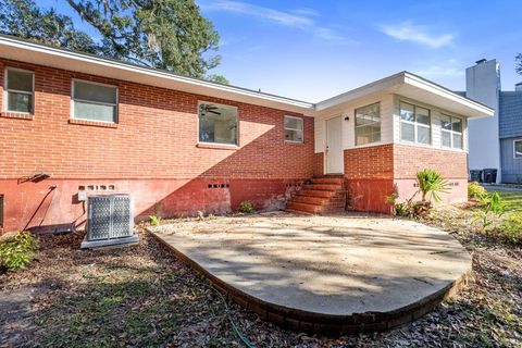 Tiny photo for 210 SATSUMA St, Tallahassee, FL 32301 (MLS # 399556)