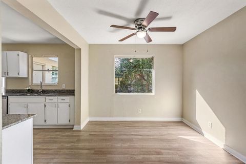 Tiny photo for 210 SATSUMA St, Tallahassee, FL 32301 (MLS # 399556)