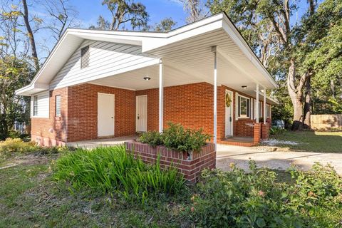 Tiny photo for 210 SATSUMA St, Tallahassee, FL 32301 (MLS # 399556)