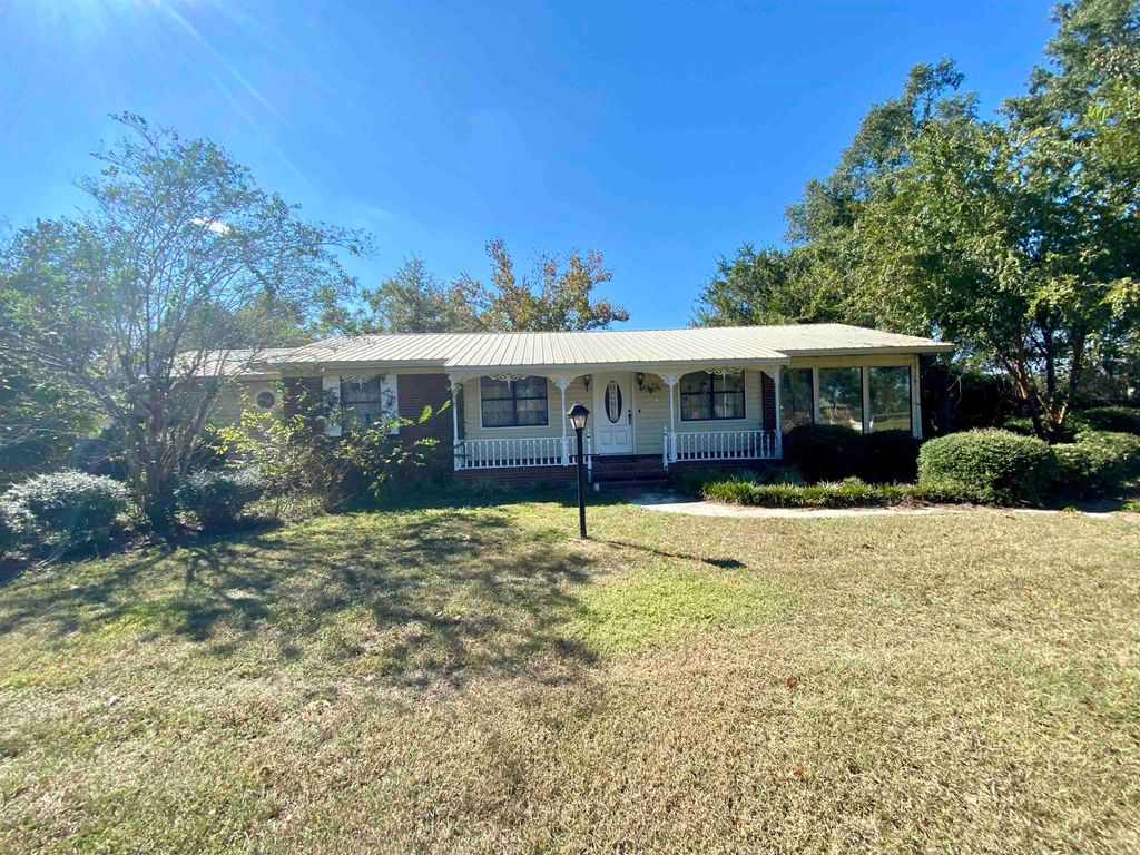 Photo of 6175 NE Colin Kelly Highway, Madison, FL 32340 (MLS # 392409)