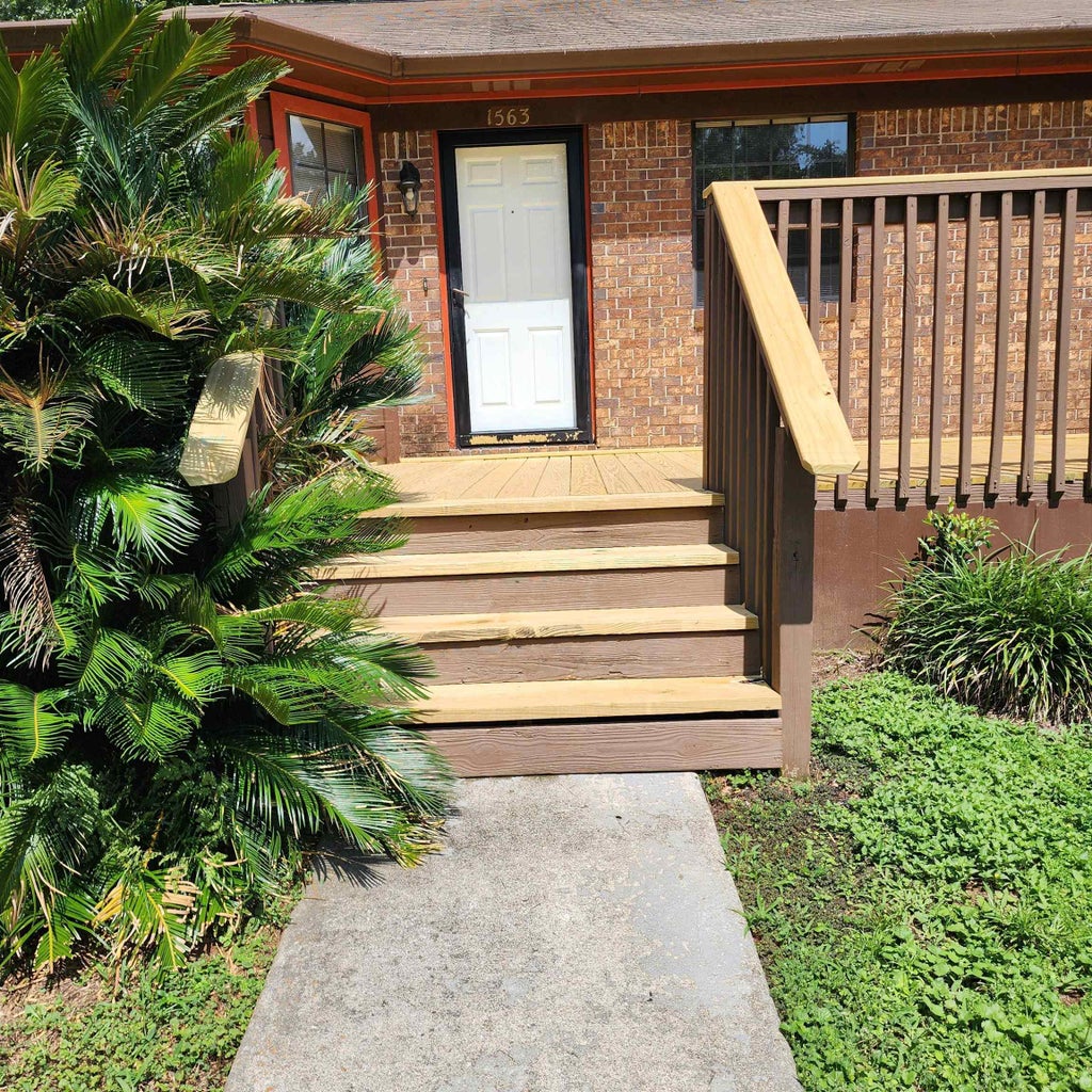 Photo of 1563 San Luis Road, Tallahassee, FL 32304 (MLS # 401825)