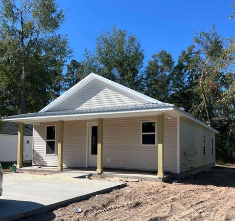 A home in Crawfordville