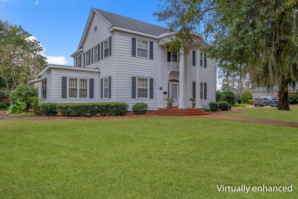 Photo of 118 N Ward Street, Quincy, FL 32351 (MLS # 393914)