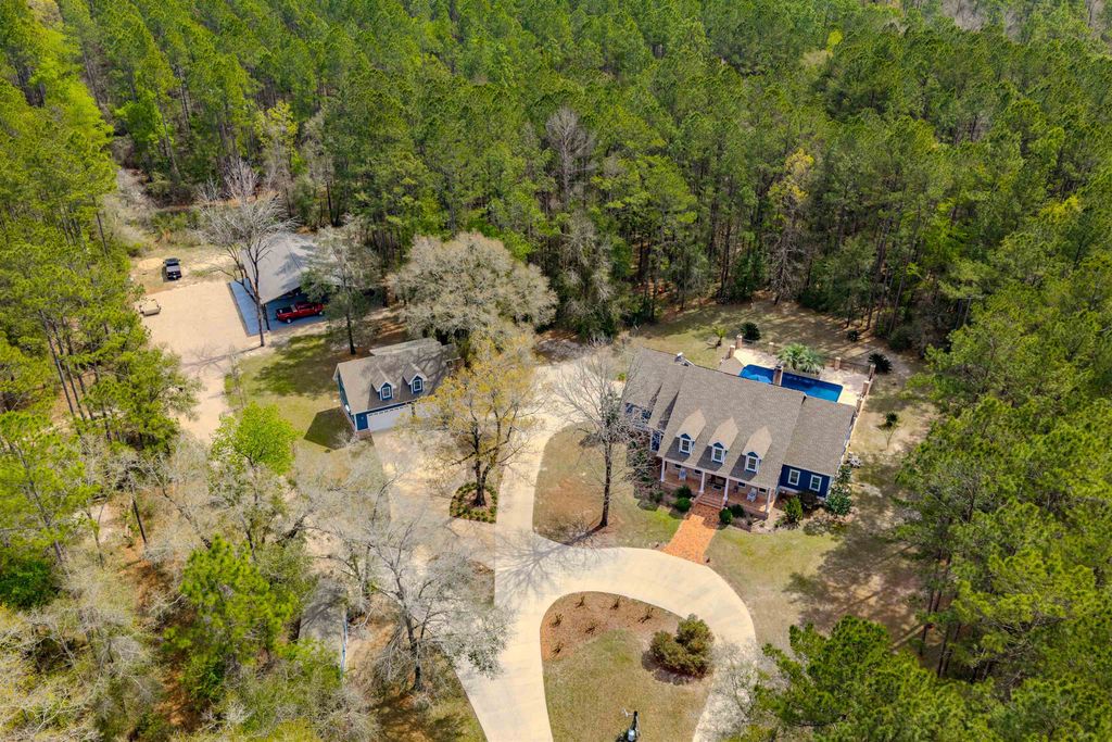Photo of 174 DECEY WALLACE Lane, Crawfordville, FL 32327 (MLS # 397581)