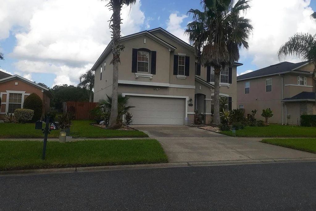Photo of 5462 Grays Harbor Court, Other Florida, FL 33598 (MLS # 392673)