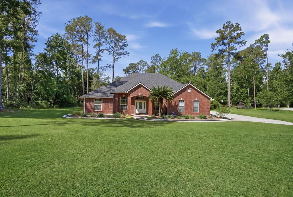 Photo of 10006 Journeys End, Tallahassee, FL 32312 (MLS # 398810)