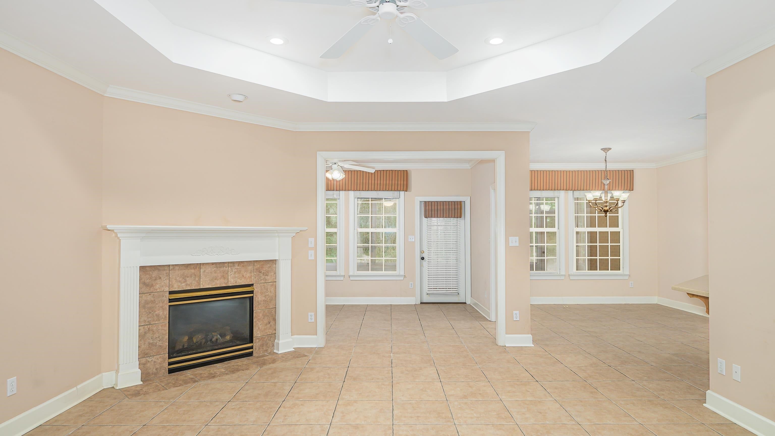 335 Remington Run Loop