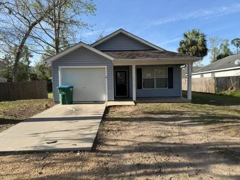Photo of 36 Catawba Trail, Crawfordville, FL 32327 (MLS # 399520)