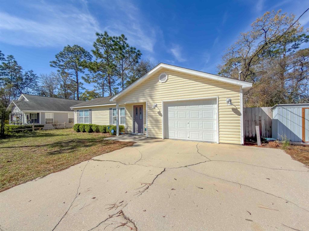 Photo of 158 Melody Lane, Crawfordville, FL 32327 (MLS # 398763)