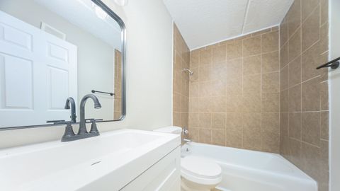 Tiny photo for 2731 S BLAIR STONE Road #B19, Tallahassee, FL 32301 (MLS # 394202)