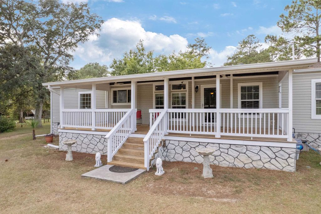 Photo of 2029 Boston Highway, Monticello, FL 32344 (MLS # 391980)