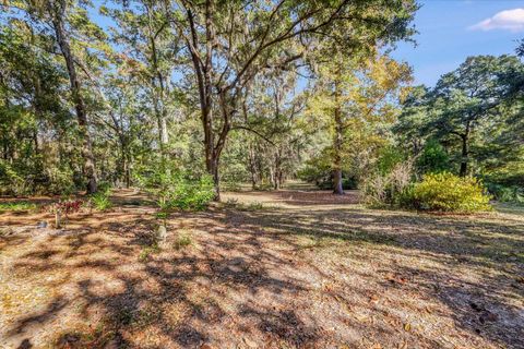 Tiny photo for 3009 Livingston Road, Tallahassee, FL 32303 (MLS # 393449)