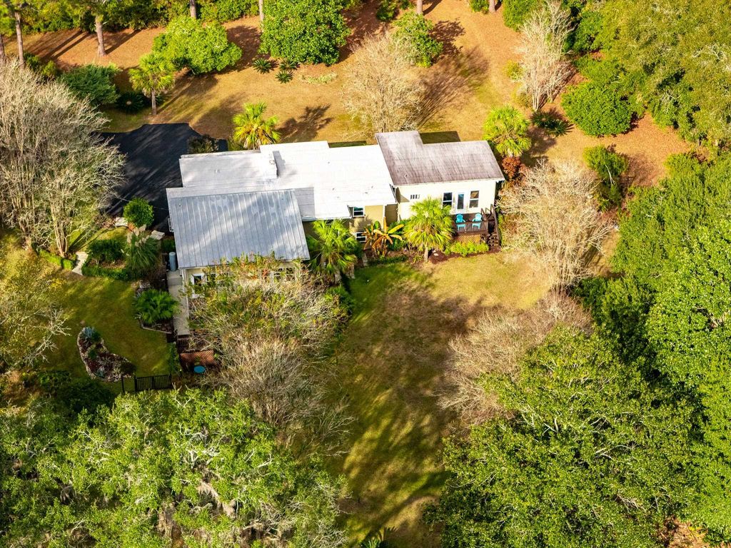 Photo of 3009 Livingston Road, Tallahassee, FL 32303 (MLS # 393449)