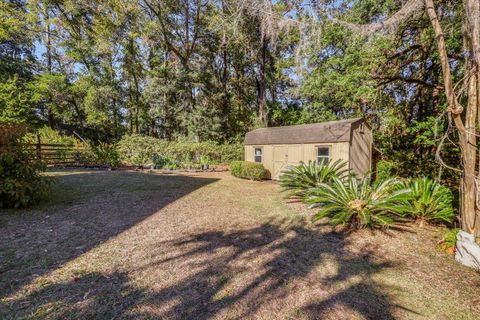 Tiny photo for 3009 Livingston Road, Tallahassee, FL 32303 (MLS # 393449)