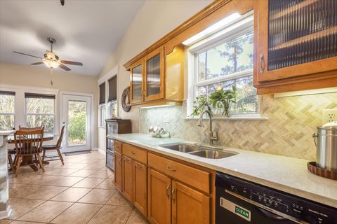 Tiny photo for 3009 Livingston Road, Tallahassee, FL 32303 (MLS # 393449)