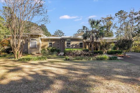 Tiny photo for 3009 Livingston Road, Tallahassee, FL 32303 (MLS # 393449)