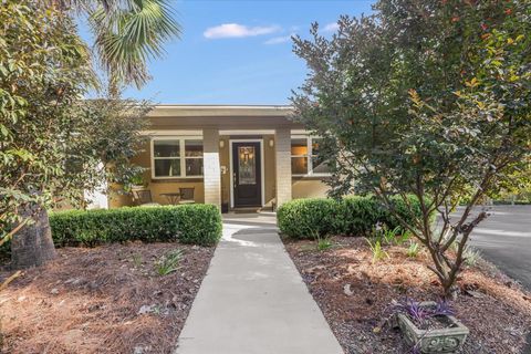 Tiny photo for 3009 Livingston Road, Tallahassee, FL 32303 (MLS # 393449)