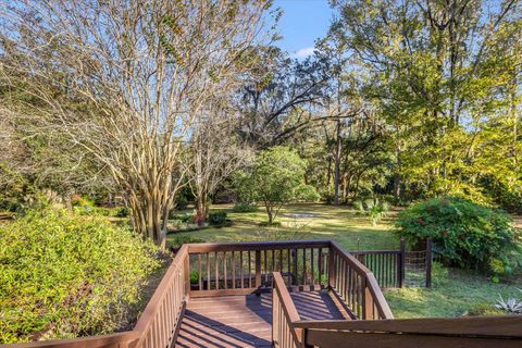 Tiny photo for 3009 Livingston Road, Tallahassee, FL 32303 (MLS # 393449)
