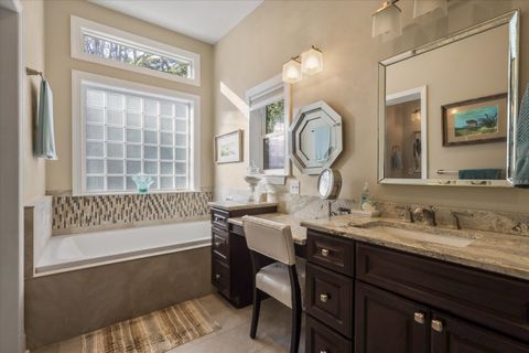 Tiny photo for 3009 Livingston Road, Tallahassee, FL 32303 (MLS # 393449)