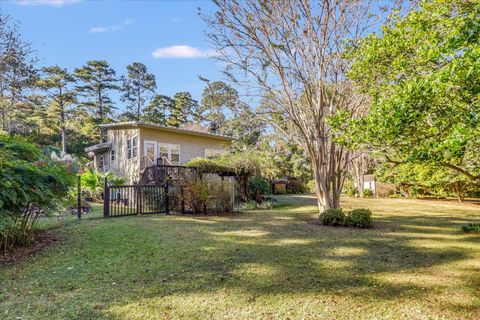 Tiny photo for 3009 Livingston Road, Tallahassee, FL 32303 (MLS # 393449)