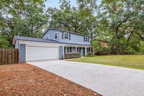 Photo of 928 Chestwood Avenue, Leon, FL 32303 (MLS # 392595)