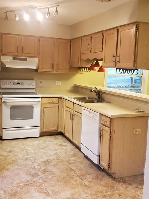 Tiny photo for 1699 Folkstone Road, Tallahassee, FL 32312 (MLS # 396537)