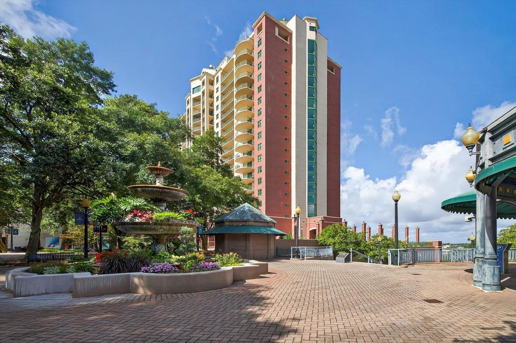 Photo of 300 S Duval Street #1108, Tallahassee, FL 32301 (MLS # 391774)
