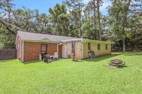 Tiny photo for 1529 Live Oak Drive #A, Tallahassee, FL 32301 (MLS # 388484)