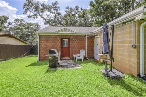 Tiny photo for 1529 Live Oak Drive #A, Tallahassee, FL 32301 (MLS # 388484)